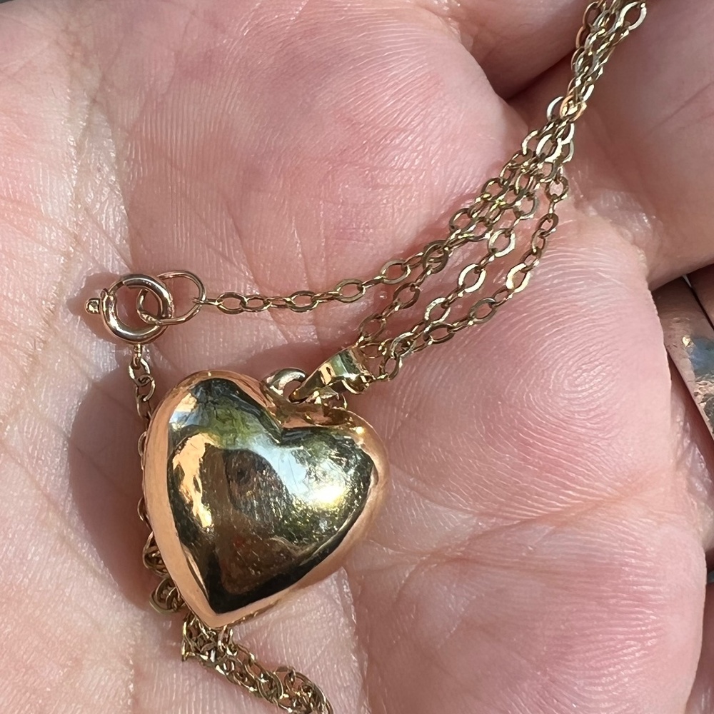 VINTAGE SOLID 14K YELLOW GOLD HEART PENDANT NECKLACE CHAIN 18.5” LONG